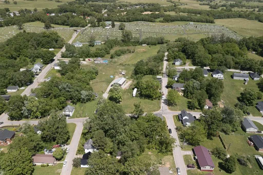 207 Fox Street Mt Sterling KY 40353