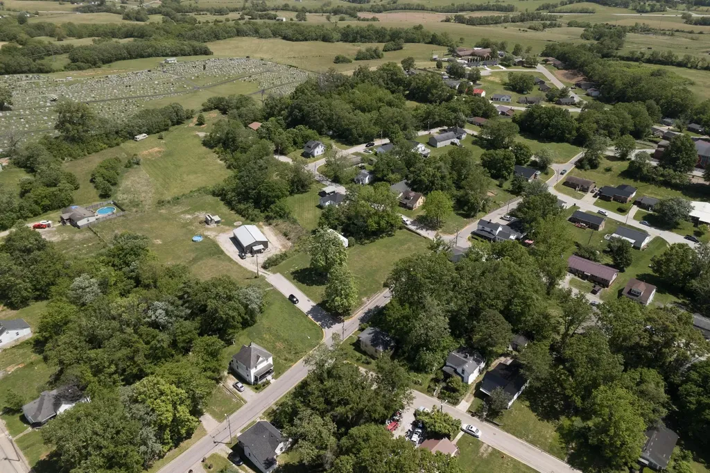 207 Fox Street Mt Sterling KY 40353