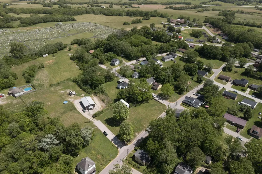 207 Fox Street Mt Sterling KY 40353