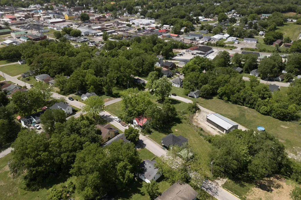 207 Fox Street Mt Sterling KY 40353