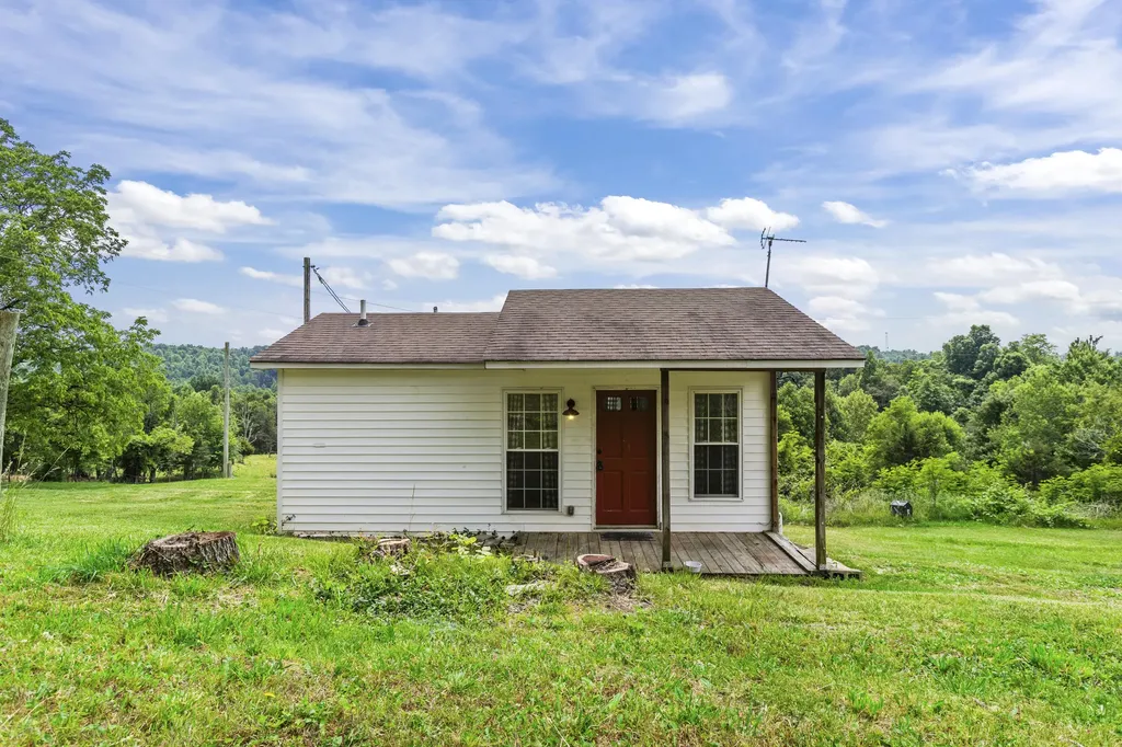 12251 Climax Road Mckee KY 40447