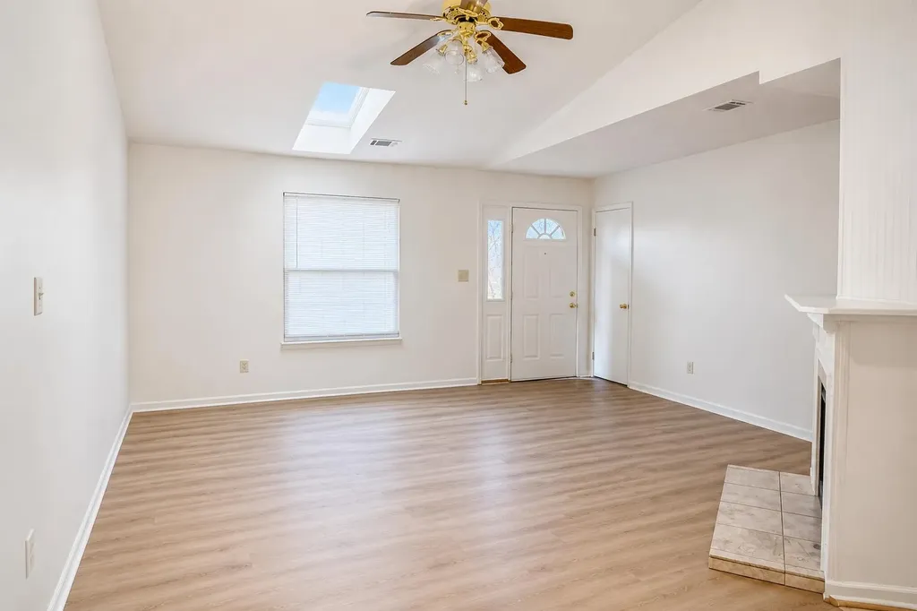 107 Hillside Drive Georgetown KY 40324