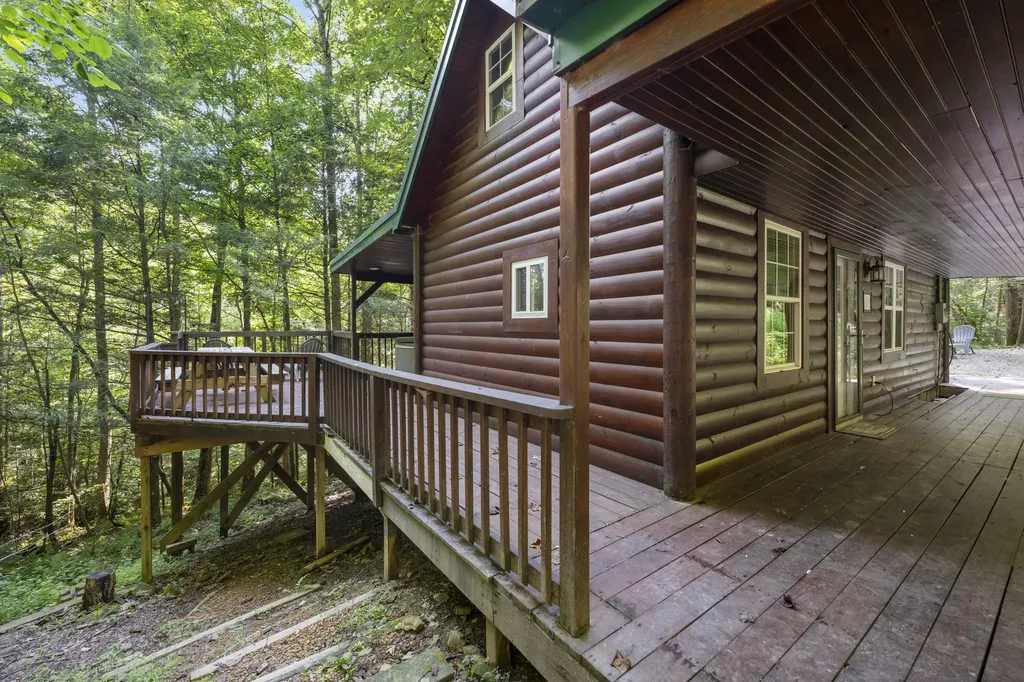 3556 Right Fork Fixer Road Zoe KY 41397