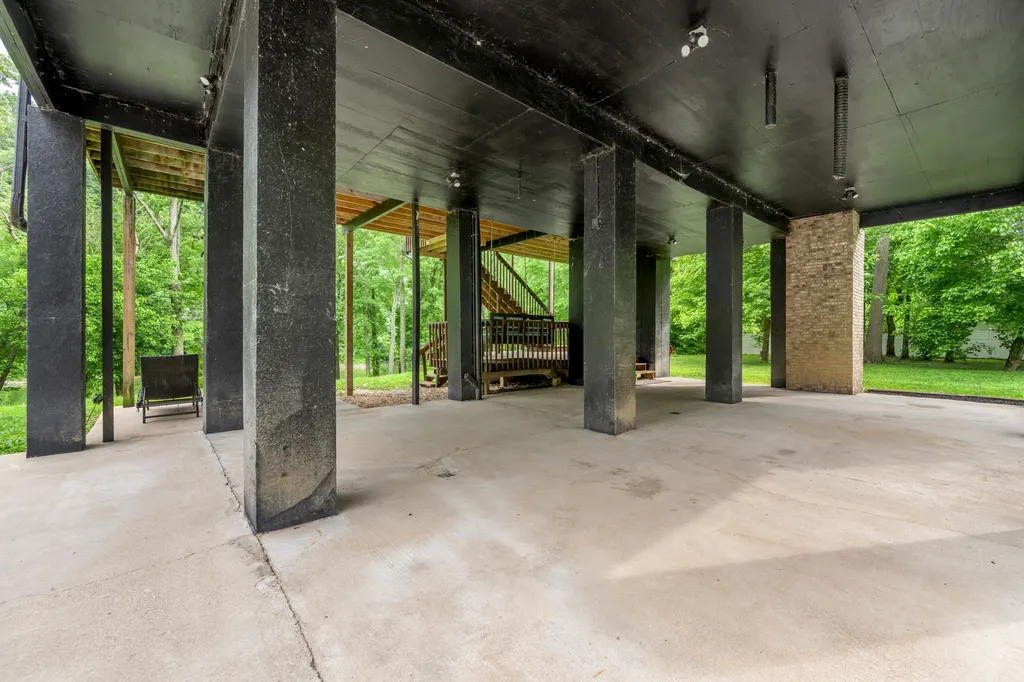 1395 Dix Drive Wilmore KY 40390