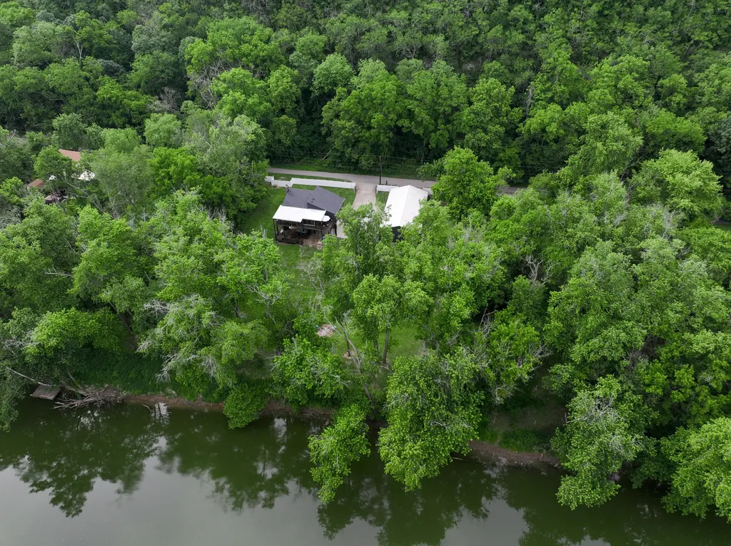 1395 Dix Drive Wilmore KY 40390