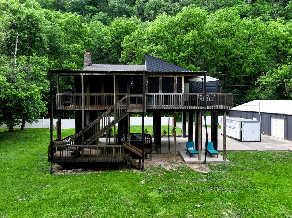 1395 Dix Drive Wilmore KY 40390