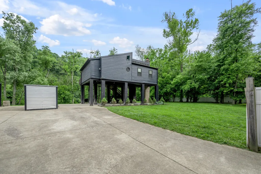 1395 Dix Drive Wilmore KY 40390