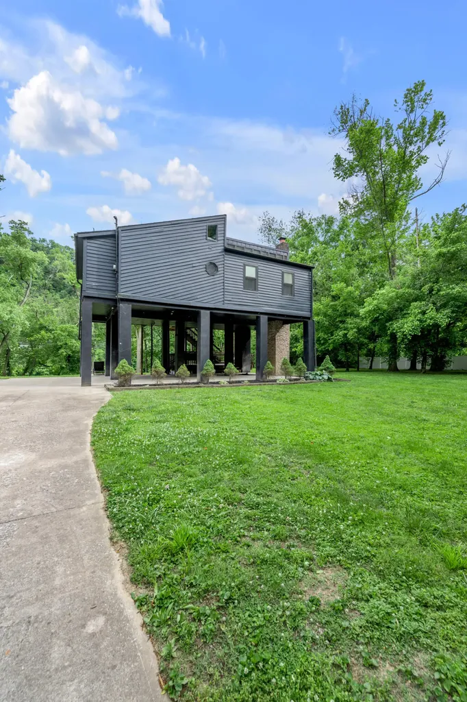 1395 Dix Drive Wilmore KY 40390