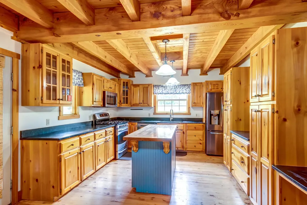3052 Gravel Lick Branch Road Berea KY 40403