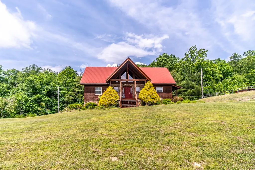 3052 Gravel Lick Branch Road Berea KY 40403
