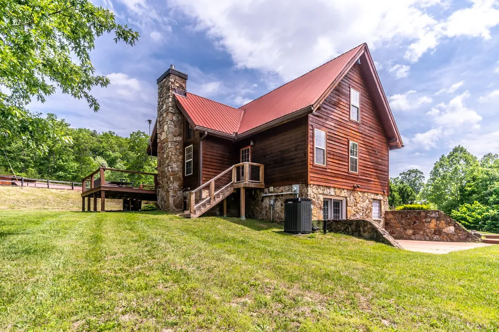 3052 Gravel Lick Branch Road Berea KY 40403