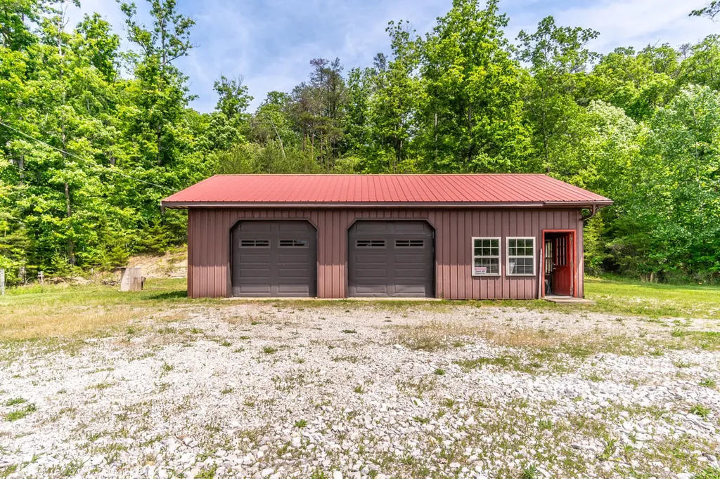 3052 Gravel Lick Branch Road Berea KY 40403