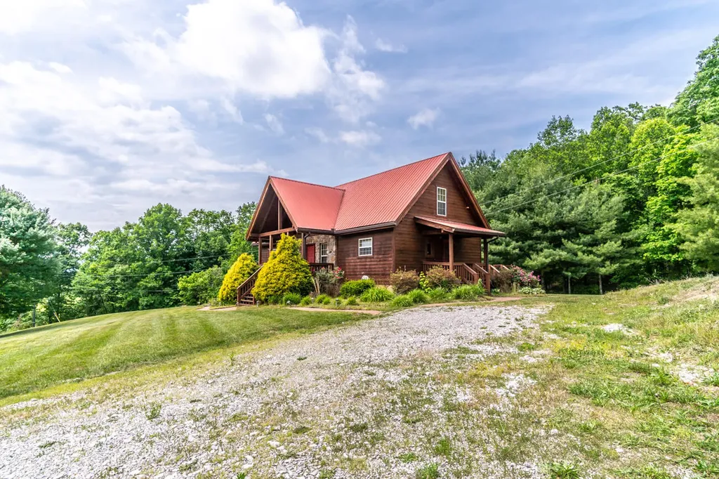 3052 Gravel Lick Branch Road Berea KY 40403