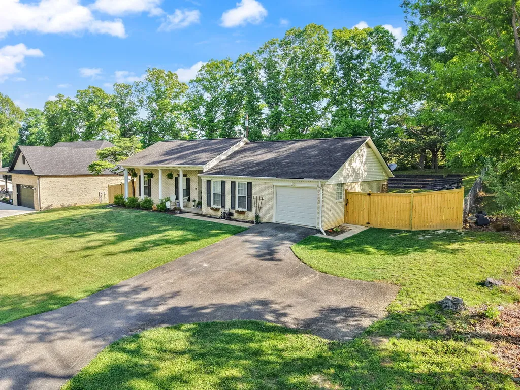 321 Circle Drive Morehead KY 40351