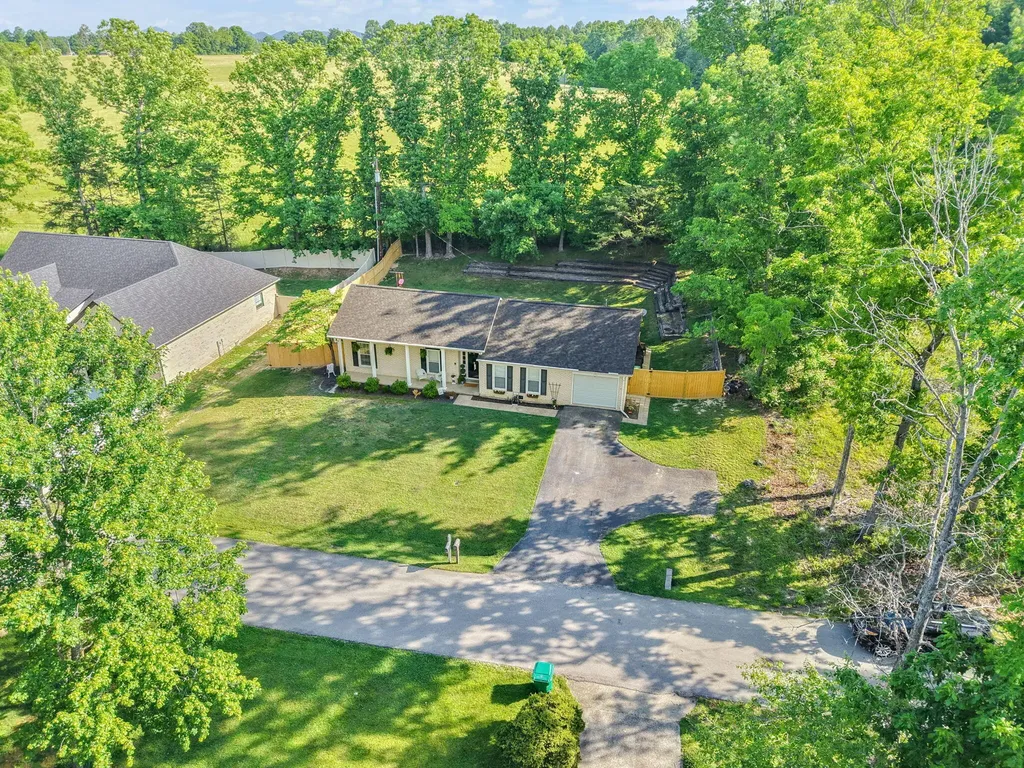 321 Circle Drive Morehead KY 40351