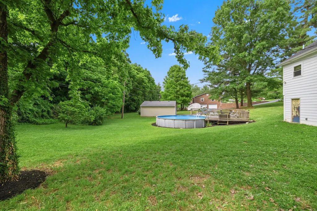 451C Boone Trail Road Danville KY 40422