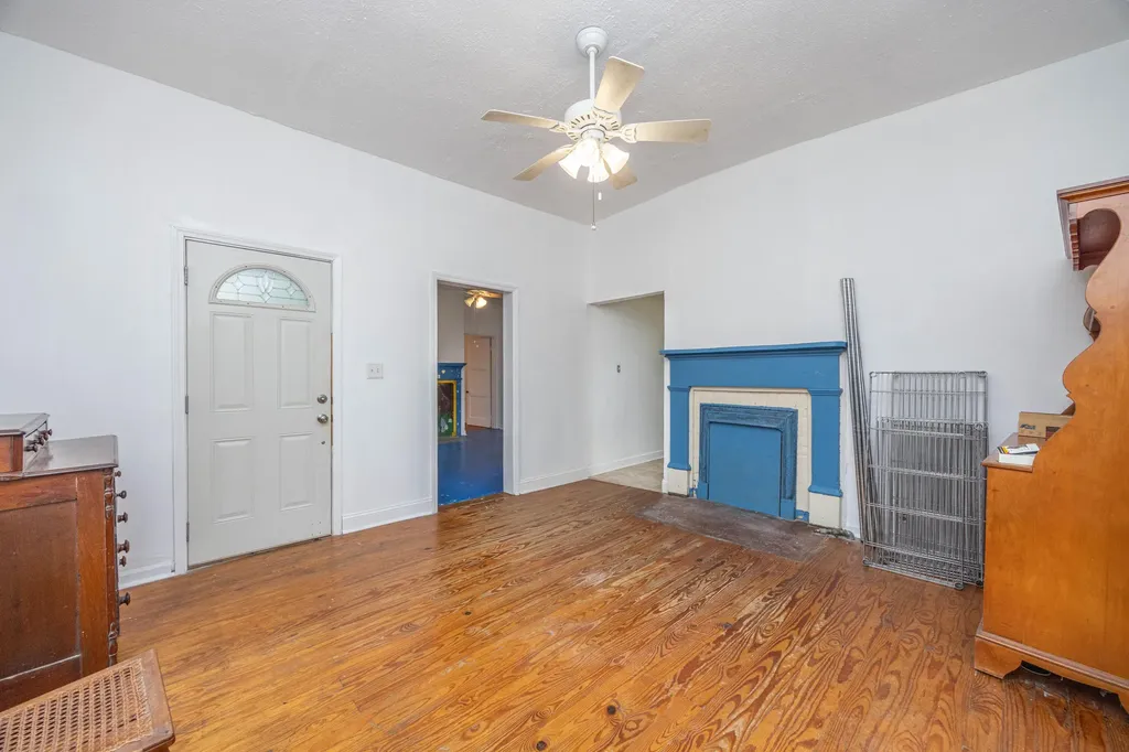 1371 Clintonville Road Paris KY 40361