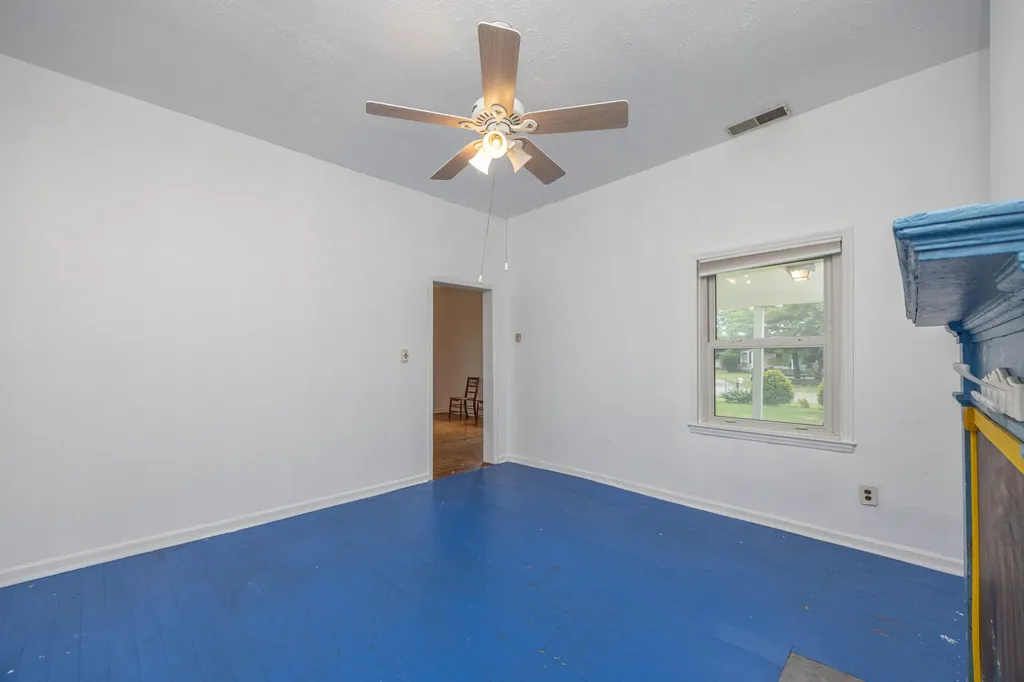 1371 Clintonville Road Paris KY 40361