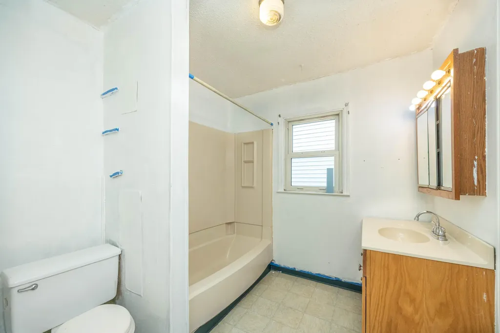 1371 Clintonville Road Paris KY 40361