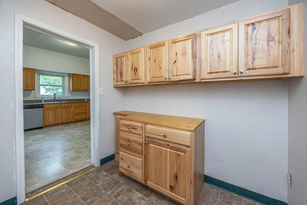 1371 Clintonville Road Paris KY 40361
