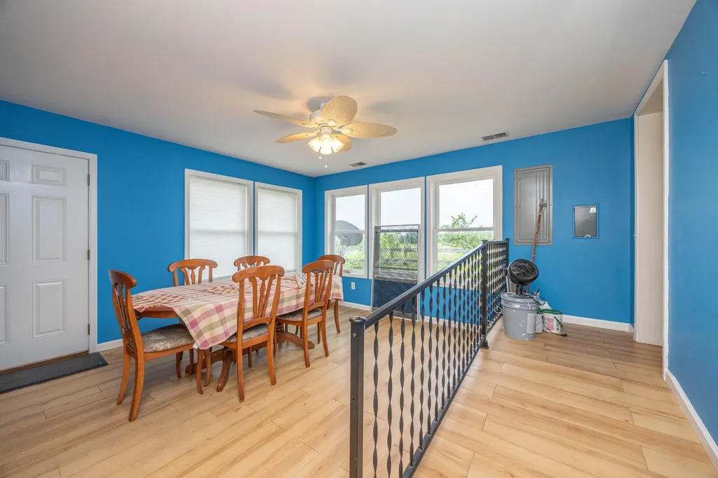 1371 Clintonville Road Paris KY 40361