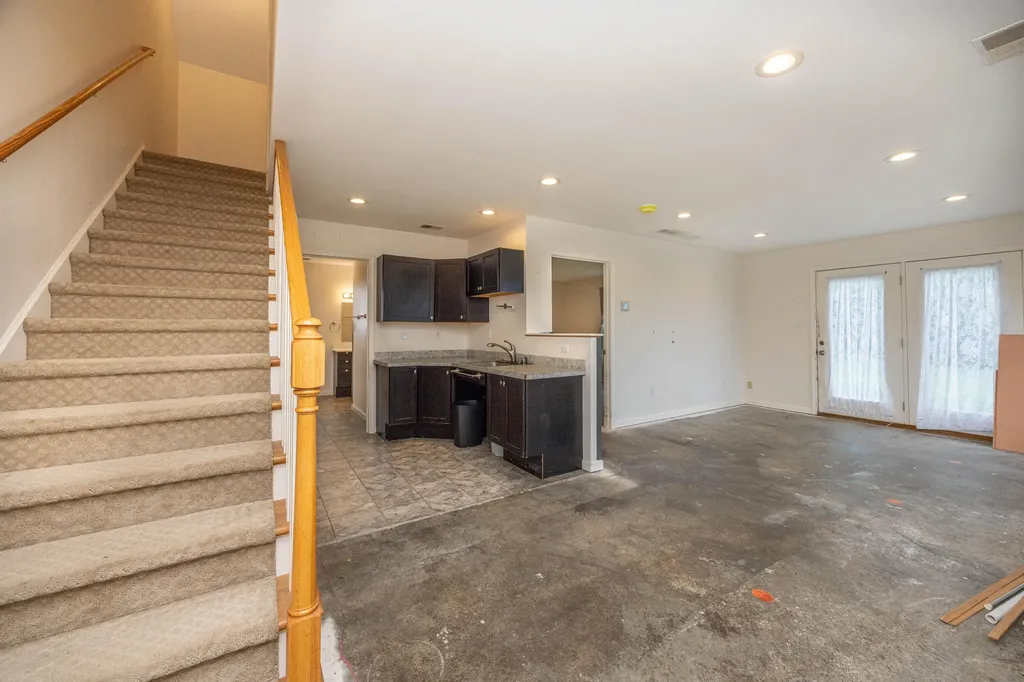 1371 Clintonville Road Paris KY 40361