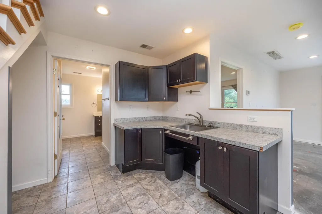1371 Clintonville Road Paris KY 40361