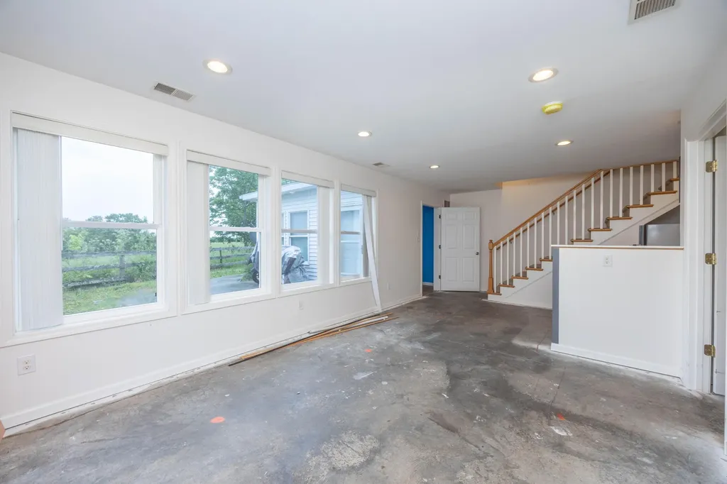 1371 Clintonville Road Paris KY 40361