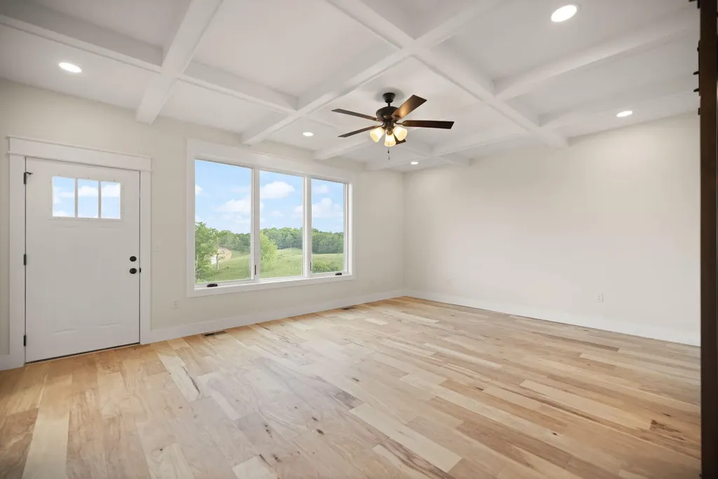 71A Eagle Landing London KY 40741
