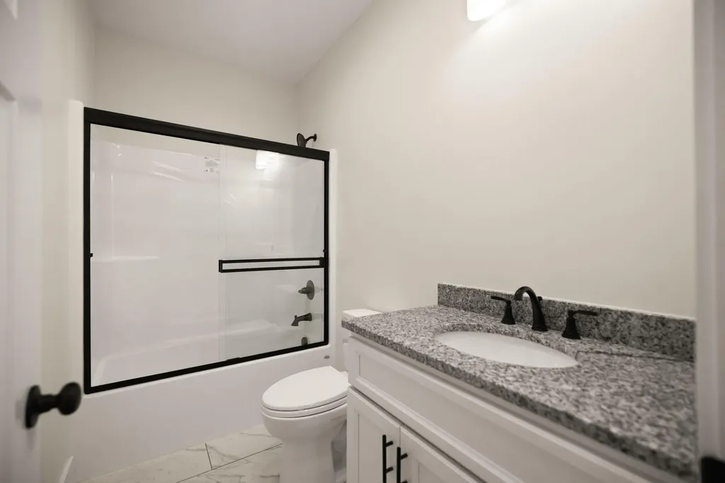 71A Eagle Landing London KY 40741