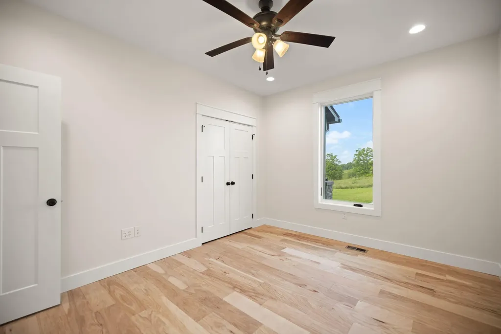 71A Eagle Landing London KY 40741