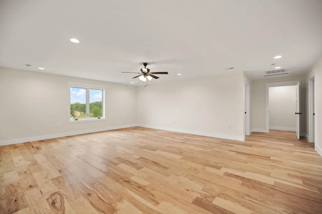 71A Eagle Landing London KY 40741