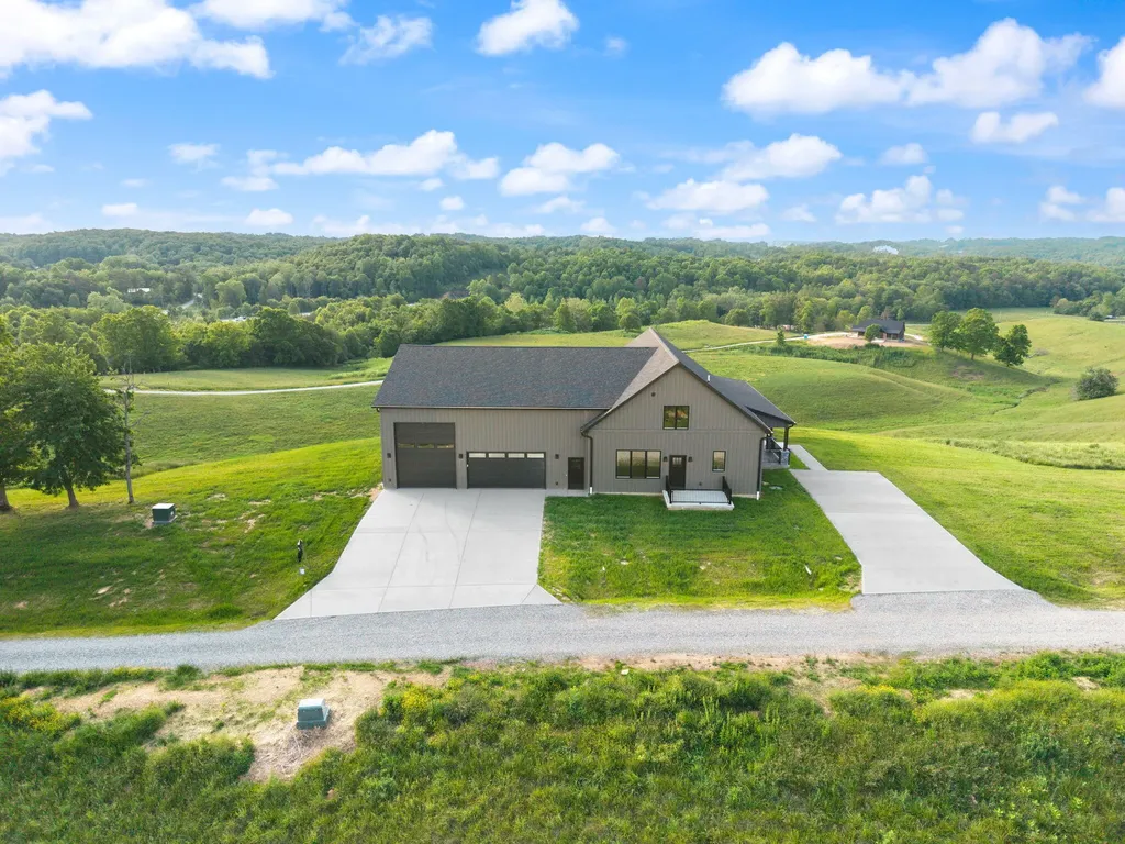 71A Eagle Landing London KY 40741