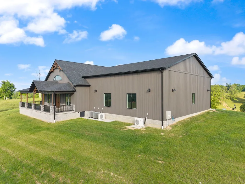 71A Eagle Landing London KY 40741