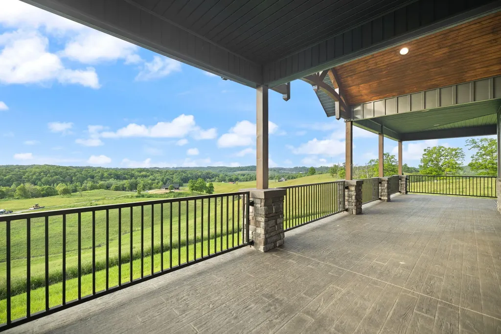 71A Eagle Landing London KY 40741