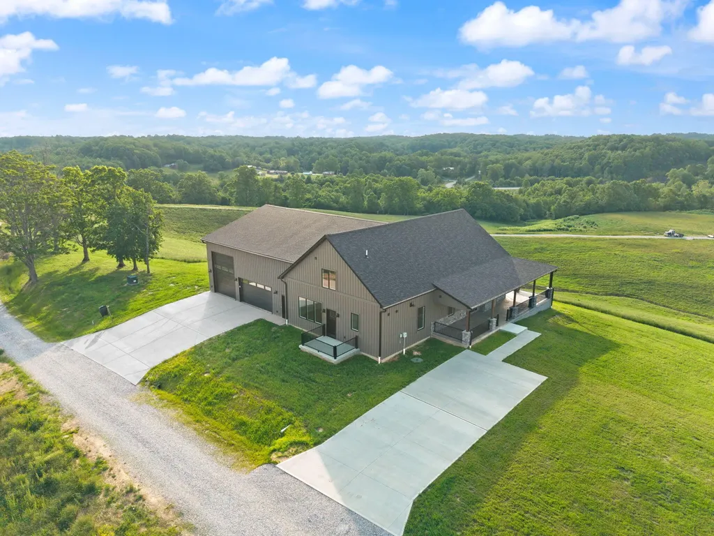 71A Eagle Landing London KY 40741