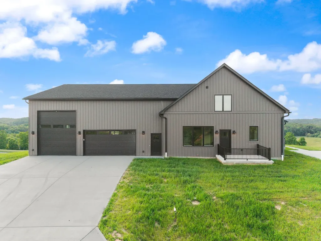 71A Eagle Landing London KY 40741