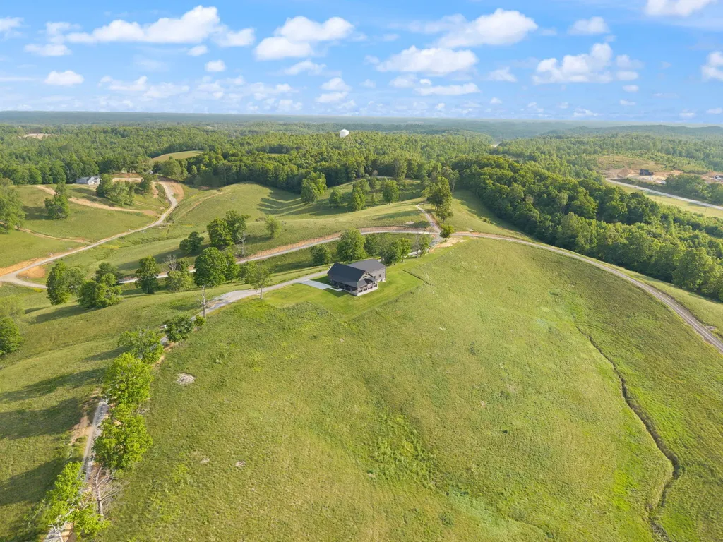 71A Eagle Landing London KY 40741