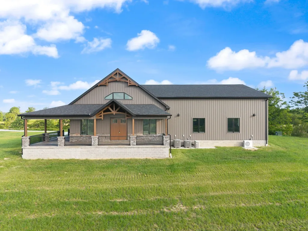 71A Eagle Landing London KY 40741
