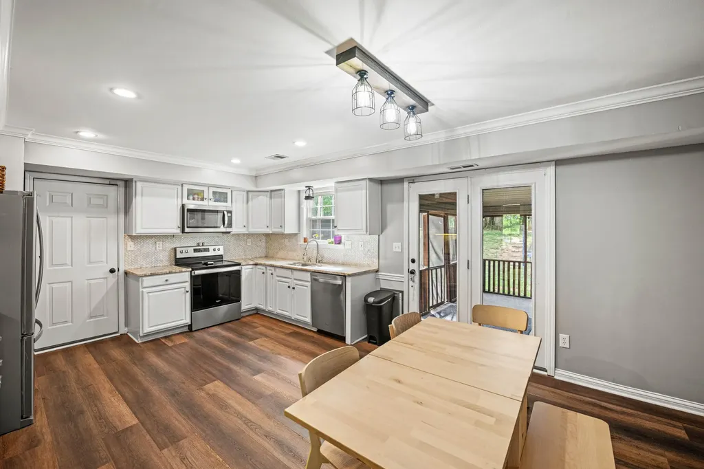 269 Meadow Valley Road Lexington KY 40511