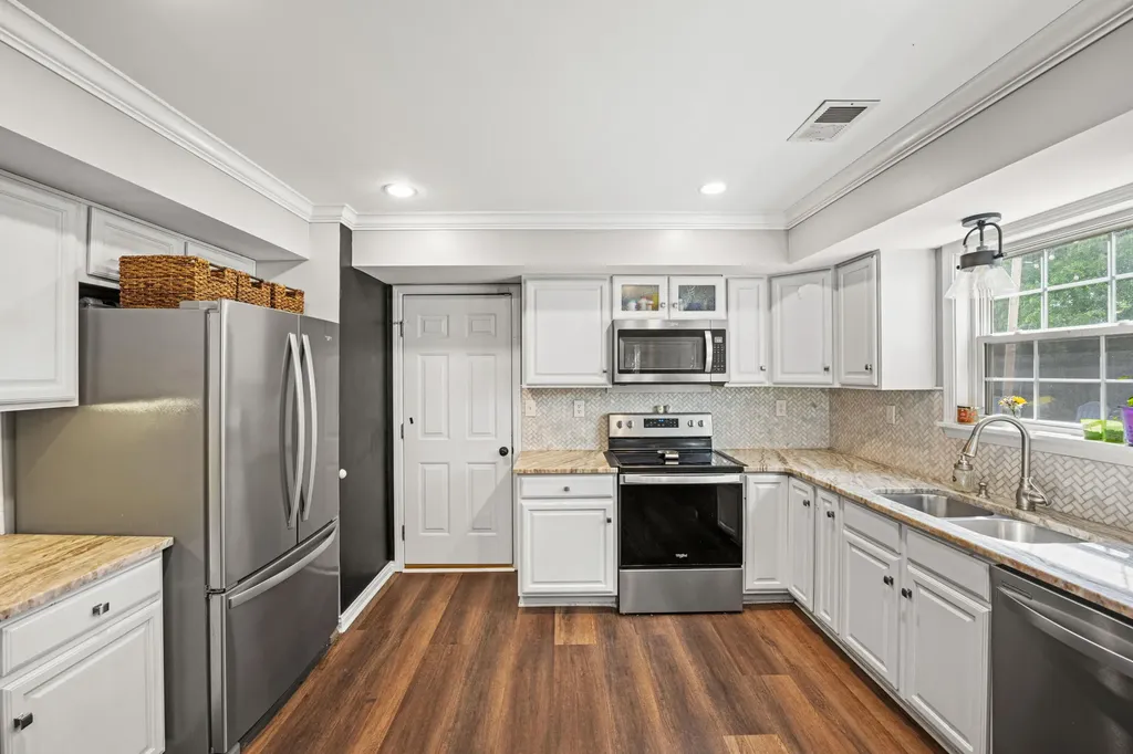 269 Meadow Valley Road Lexington KY 40511