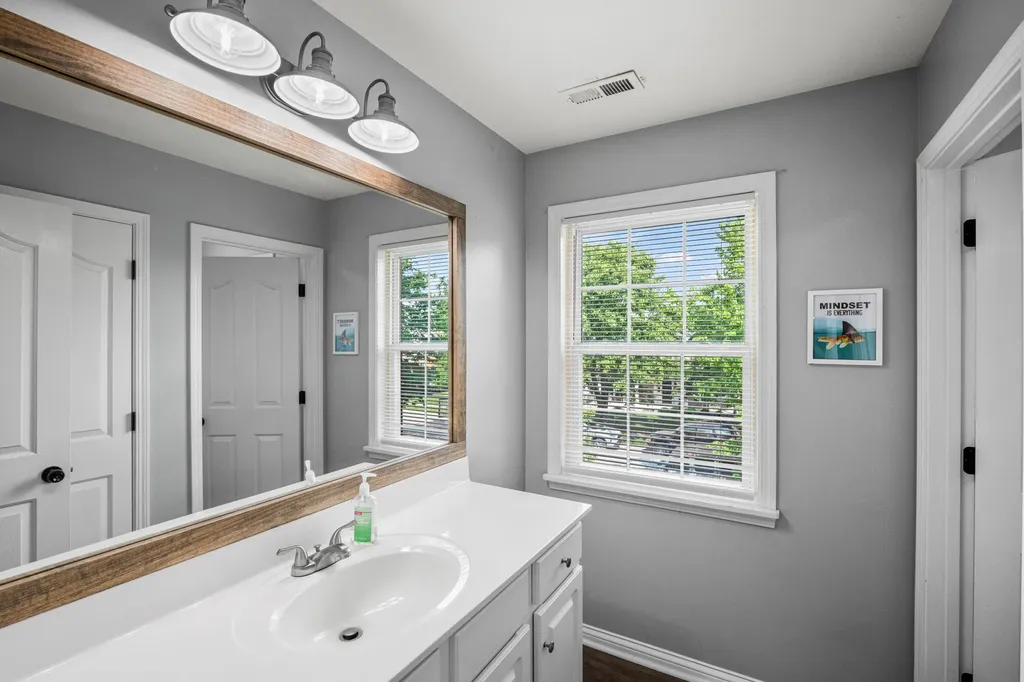 269 Meadow Valley Road Lexington KY 40511