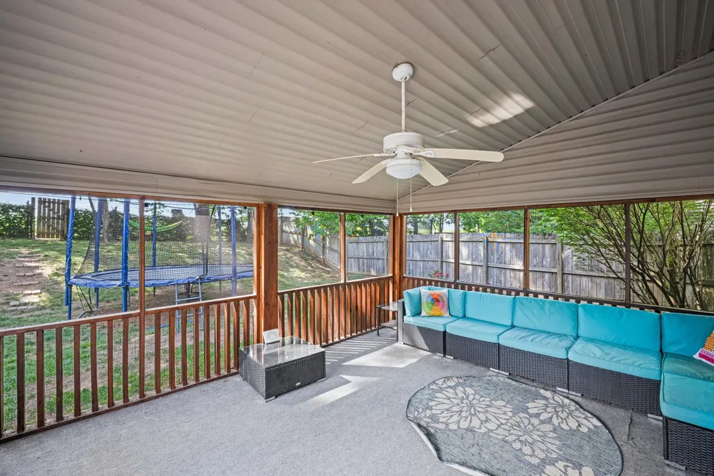 269 Meadow Valley Road Lexington KY 40511