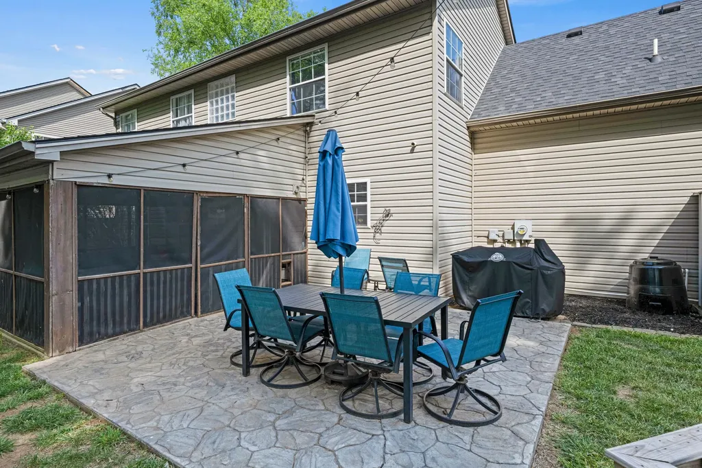 269 Meadow Valley Road Lexington KY 40511