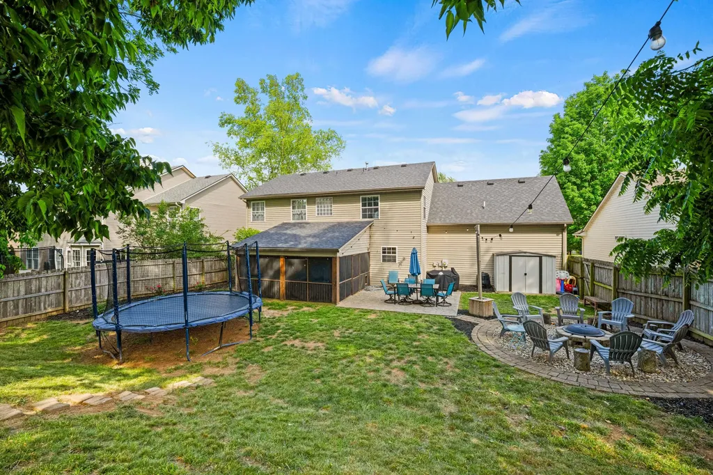 269 Meadow Valley Road Lexington KY 40511