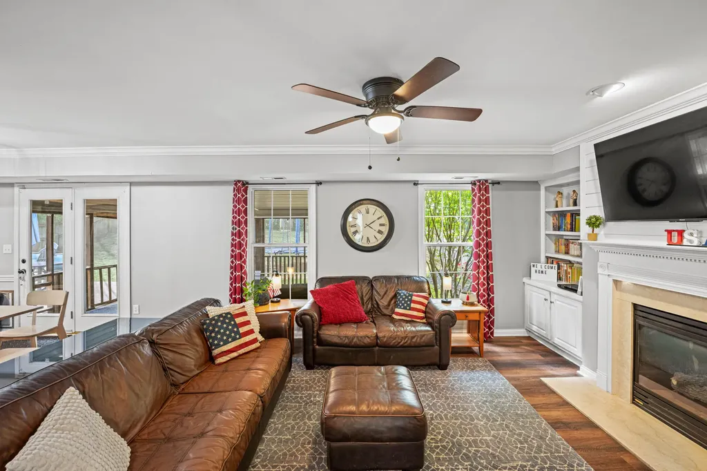 269 Meadow Valley Road Lexington KY 40511