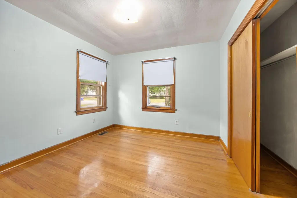 1516 Nutwood Street Bowling Green KY 42104