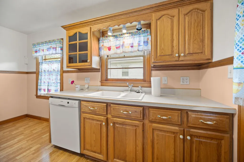 1516 Nutwood Street Bowling Green KY 42104