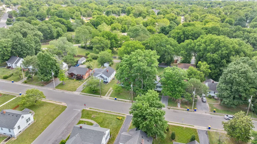 1516 Nutwood Street Bowling Green KY 42104