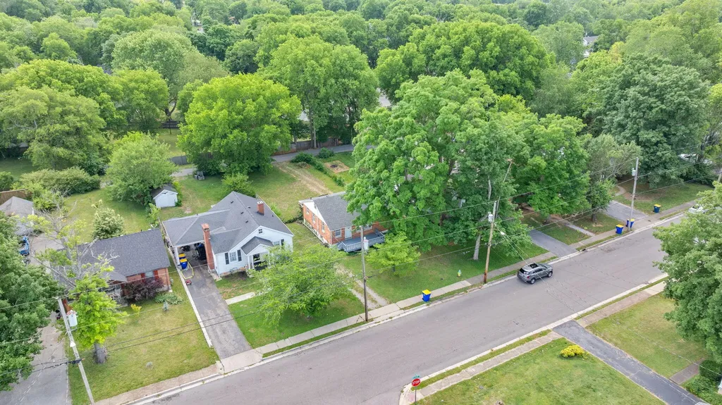 1516 Nutwood Street Bowling Green KY 42104
